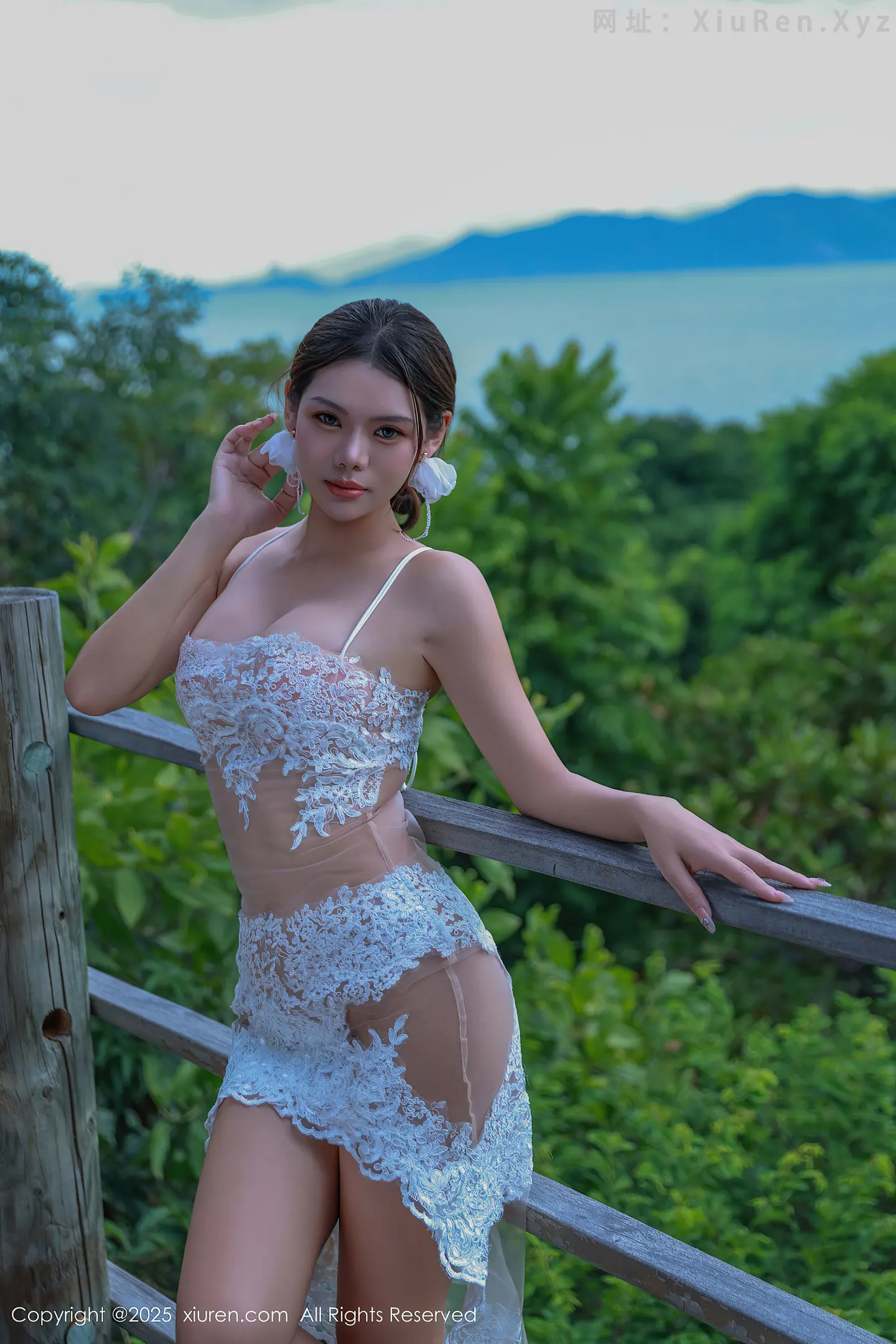 图片[4]-[XiuRen秀人网] VOL.10721 模特叮当DD性感白色情趣服饰配白色丝袜秀完美身材诱惑写真77P-秀人网官方网站